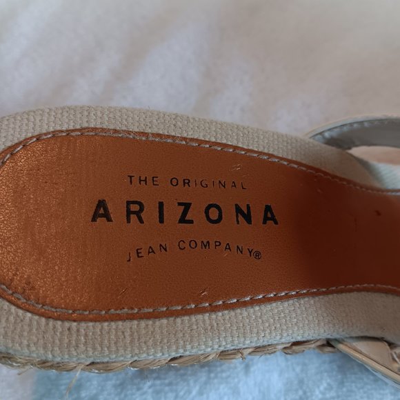 Slip-on Wedges with Flowers, US Size 9 - Picture 2 of 9